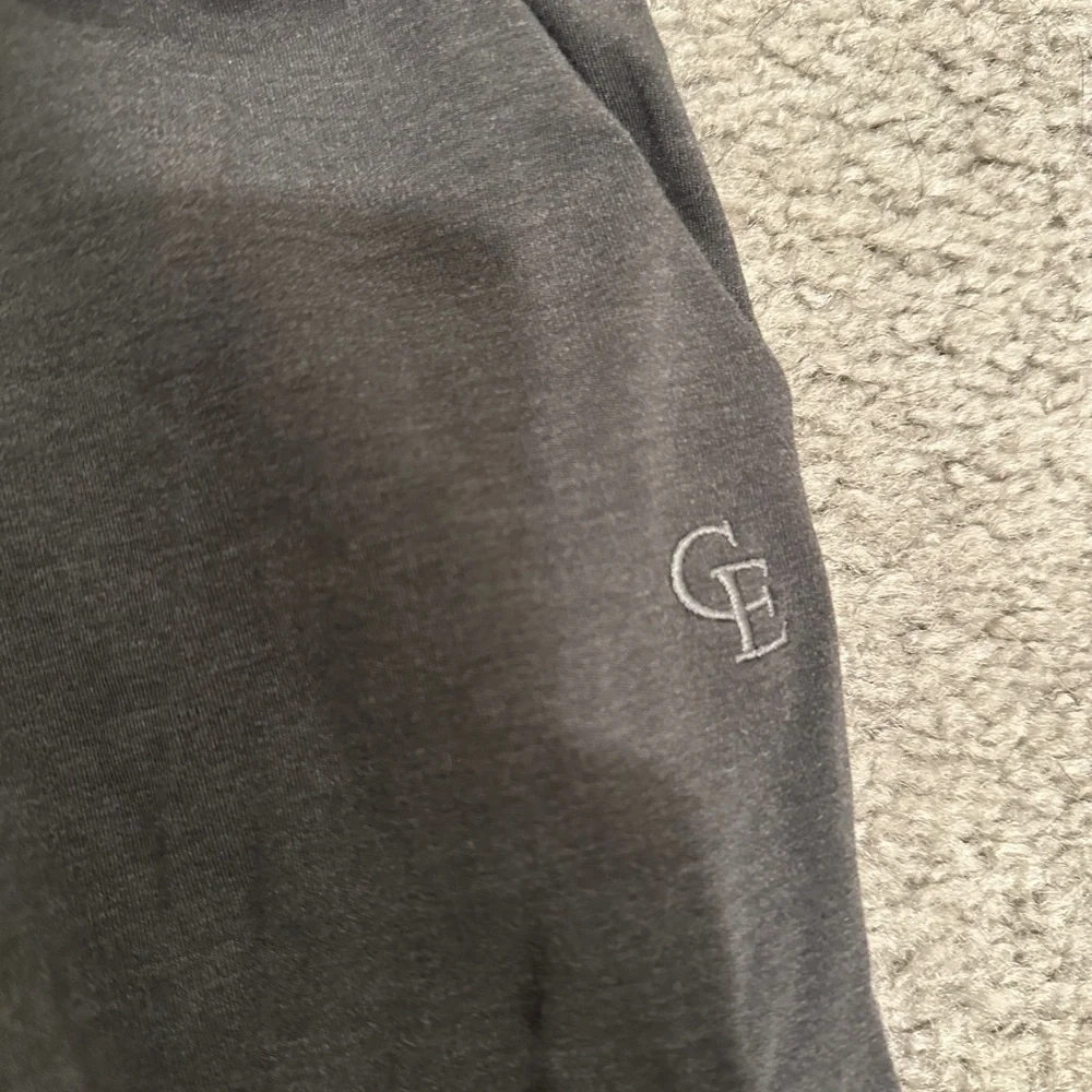 Cozy Earth Brushed Bamboo Pullover Crew and Jogger Pant Set - Graphite - Picture 10 of 11